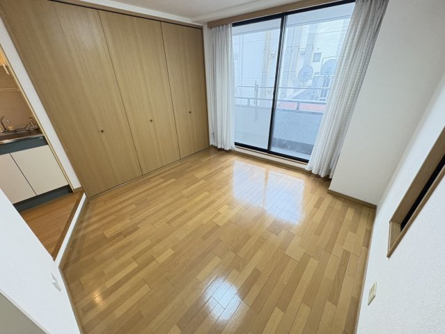 K.M BLDGのその他