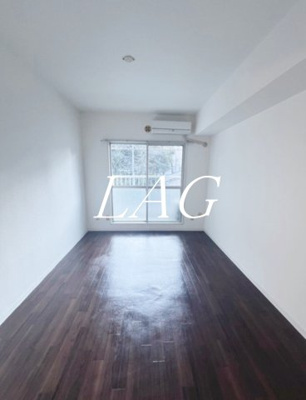 【居間・リビング】 | ノーブルハイム | 洋室のお部屋です。