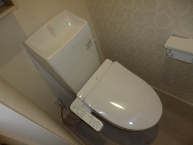 VIA-GRANDEのトイレ|ウォシュレット