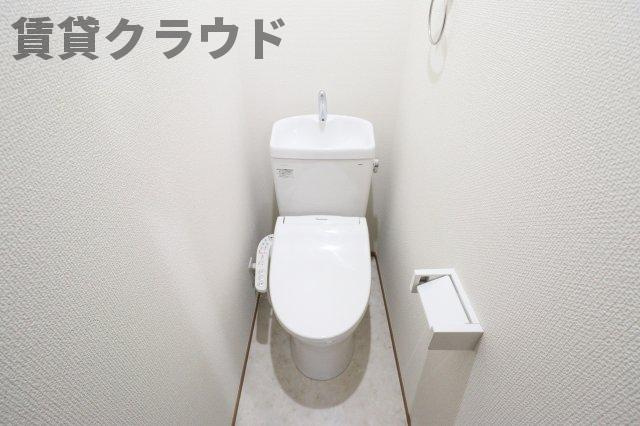  グランフェリオ本千葉のトイレ|ゆったりとした空間のトイレです