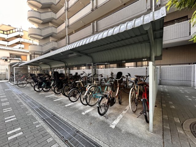 【その他共用部分】 | グレイスコート上本町 | グレイスコート上本町　駐輪場
