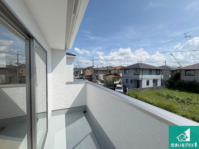 野洲市永原　第1期　新築一戸建てのバルコニー|日当たりのよいバルコニー！お部屋が開放的に！