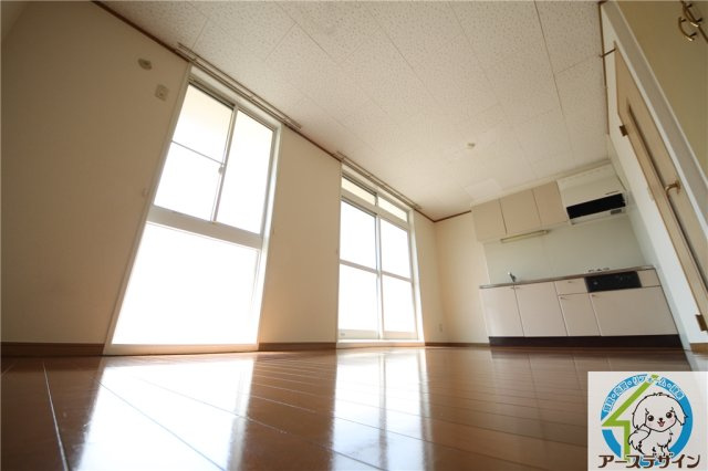 ダイコーポ西藤江の居間・リビング|※類似写真