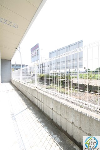 ダイコーポ西藤江のバルコニー|※類似部屋