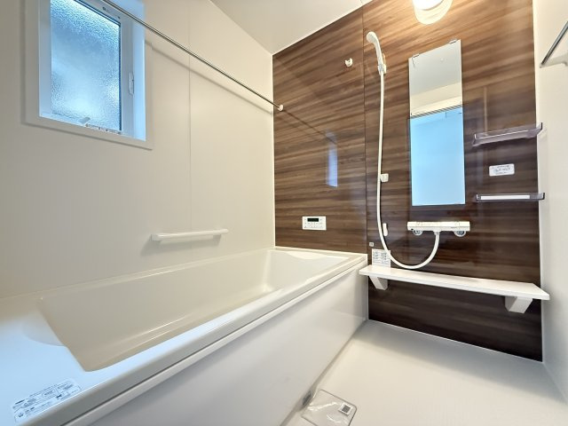 西区枝吉１丁目新築戸建の浴室
