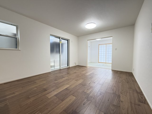 西区枝吉１丁目新築戸建の洋室