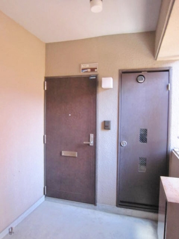 ライオンズマンション西明石の玄関|玄関ドア