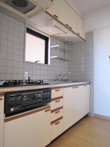 ライオンズマンション西明石のキッチン|システムキッチン