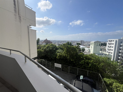  | マンション識名12