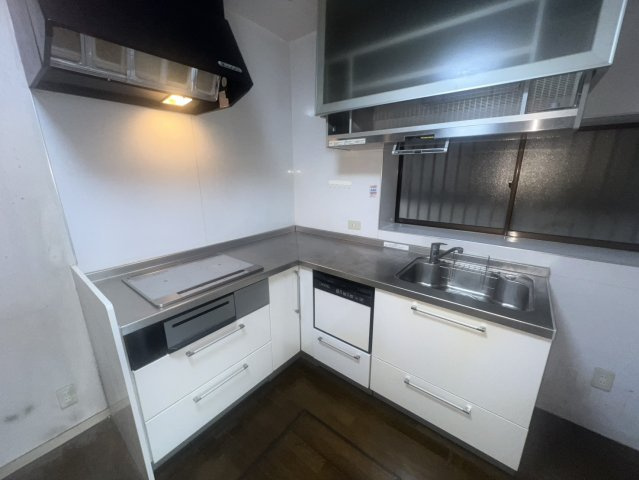 泉南市信達市場　中古戸建のキッチン