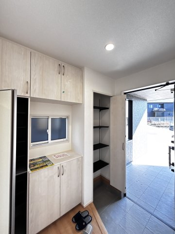 新築戸建　伴東8丁目(No.1／No.2)の玄関