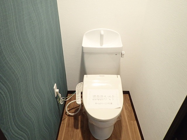 コンフォート春江B棟のトイレ