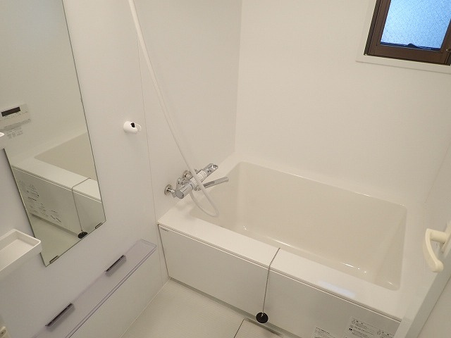 コンフォート春江B棟の浴室