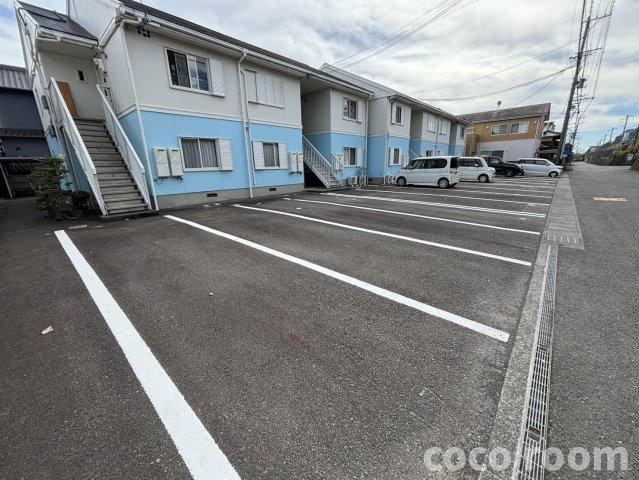 パストラル　Ｉの駐車場