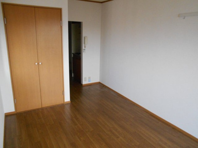 【洋室】 | メゾングラティア