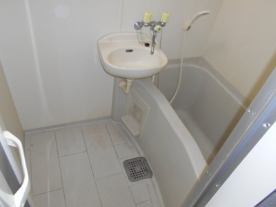 【洗面所】 | メゾングラティア