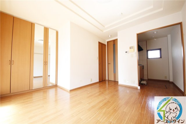 Ｅｔｅｒｎｉｔｙの居間・リビング|※類似部屋