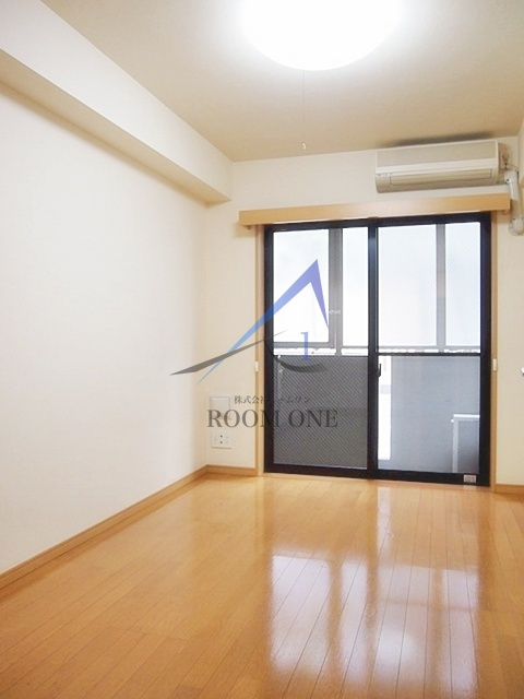 ルーブル戸越公園弐番館の居間・リビング|洋室のお部屋です。