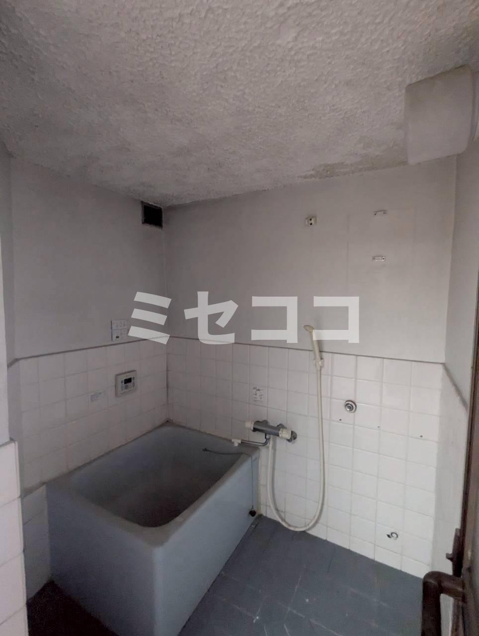 谷町七丁目貸店舗の浴室