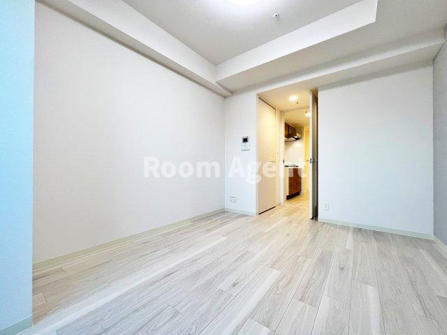 プレサンス鶴舞ファーストの居間・リビング