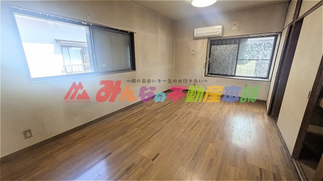 久留米市津福本町の中古一戸建の洋室