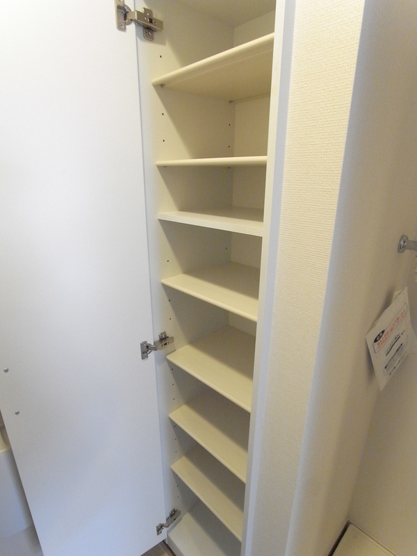 リブリ・JOY MAKUHARIの設備|シューズボックス