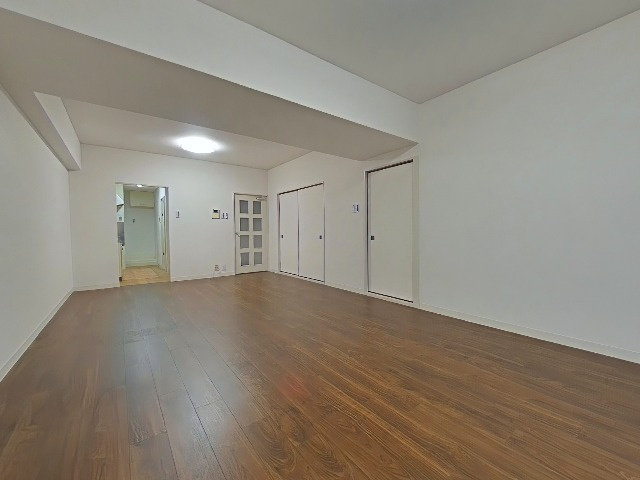 朝日プラザ千里北D棟の居間・リビング