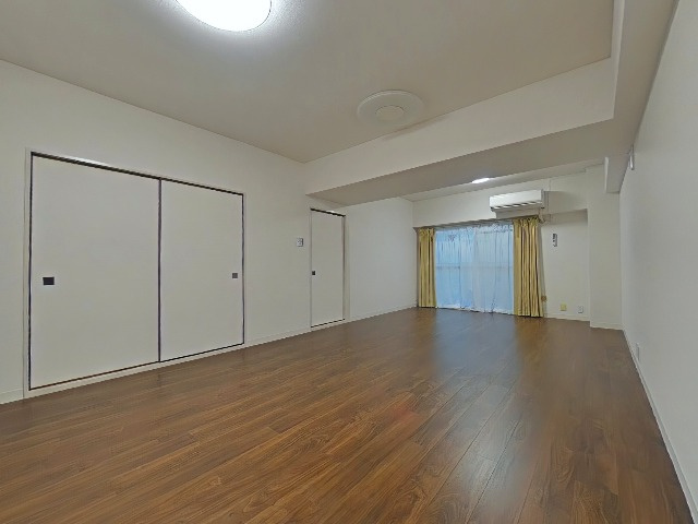 朝日プラザ千里北D棟の居間・リビング