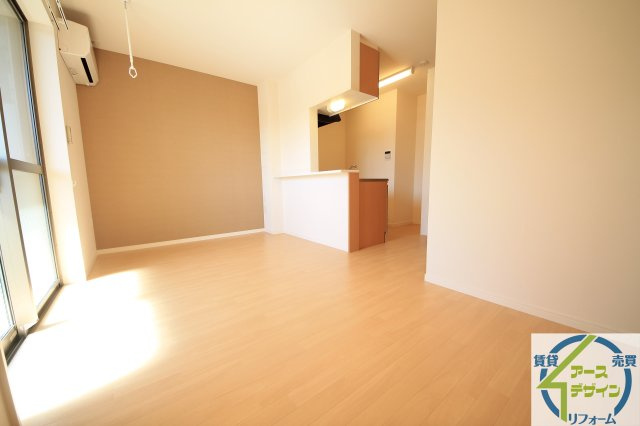 チェリー・エイトの居間・リビング|※類似部屋