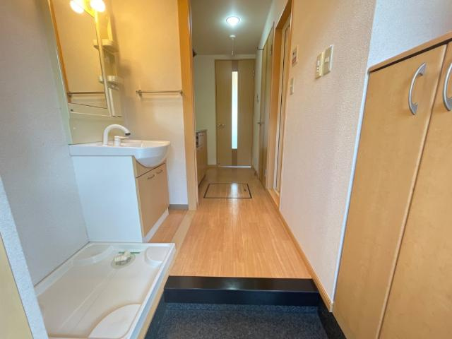 エバーハイツ春日の玄関|玄関