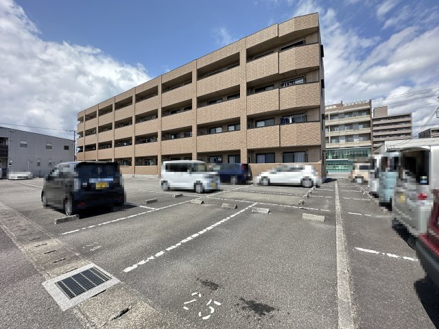 エピナール北久保の外観