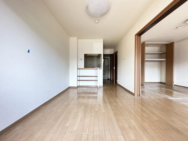 エピナール北久保の居間・リビング