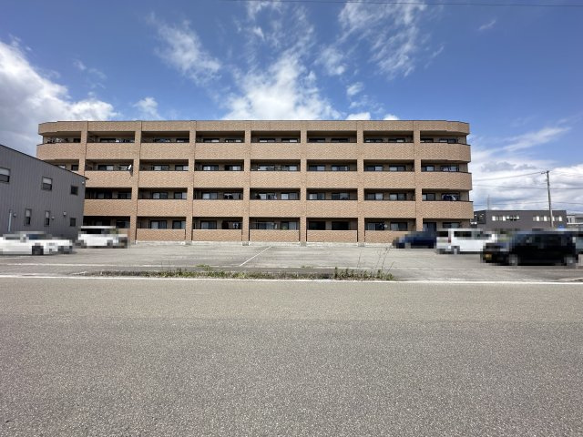 エピナール北久保の外観