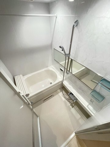 カーメストプレイスの浴室