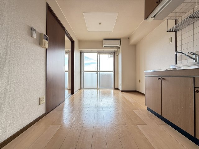 高そねマンションの居間・リビング