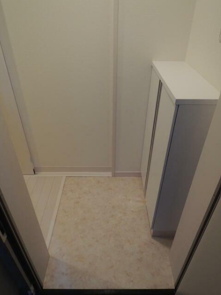 ザ・コートハウス十条Ⅱの玄関