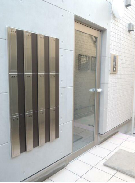 ザ・コートハウス十条Ⅱのエントランス