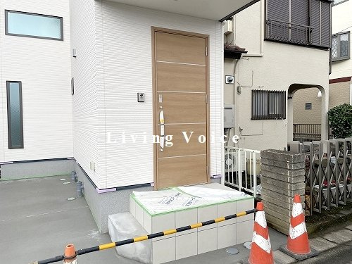 【玄関】 | 【仲介手数料０円】海老名市上今泉3丁目　新築一戸建て | 海老名市上今泉3丁目　新築一戸建て