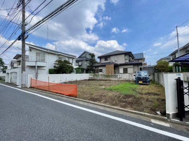 武蔵野市吉祥寺北町1丁目　土地48坪　ZEH水準省エネ邸宅の前面道路含む現地写真