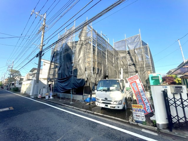 武蔵野市吉祥寺北町1丁目　土地48坪　ZEH水準省エネ邸宅の前面道路含む現地写真
