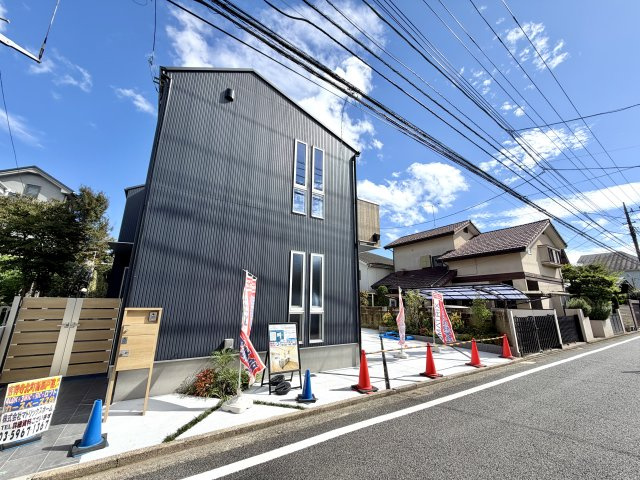 武蔵野市吉祥寺北町1丁目　土地48坪　ZEH水準省エネ邸宅の前面道路含む現地写真