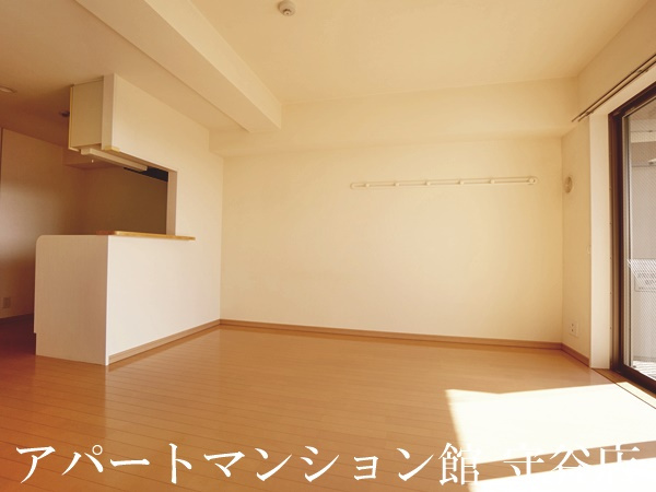 STATION TOWER TOYOSHIMAの居間・リビング