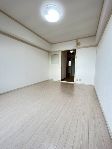 サンハイツ勝野の寝室