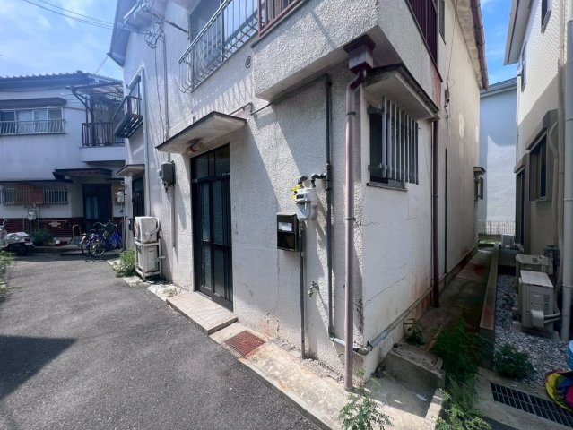 東大阪市吉松2丁目　古家付土地の外観|39.32m2（11.89坪）の整形地です！