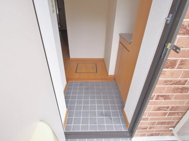 レジデンスKIIの玄関