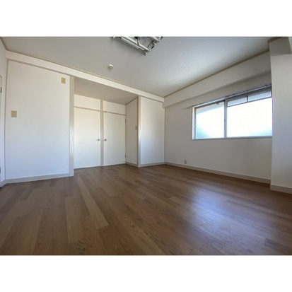 コーポ睦の居間・リビング