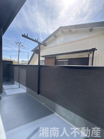 平塚市千石河岸　新築一戸建てのバルコニー|暖かな日差しのふりそそぐバルコニー