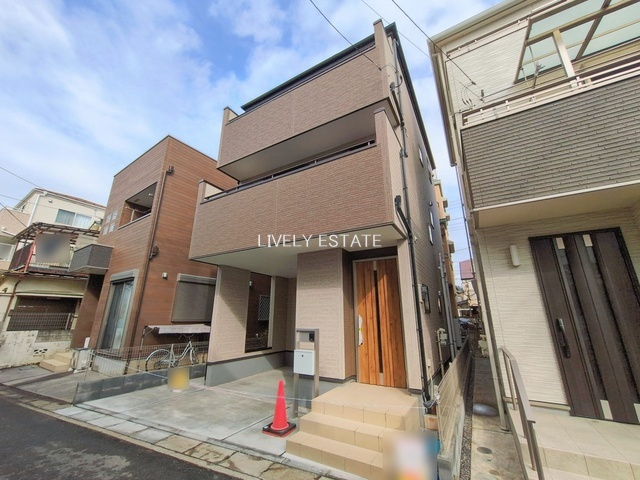 草加市金明町 新築分譲住宅の外観