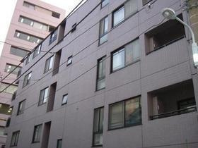 ドミール蔵前の外観