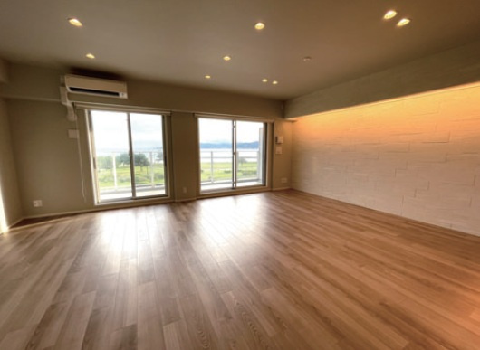 ワコーレ舞子シーテラスの居間・リビング